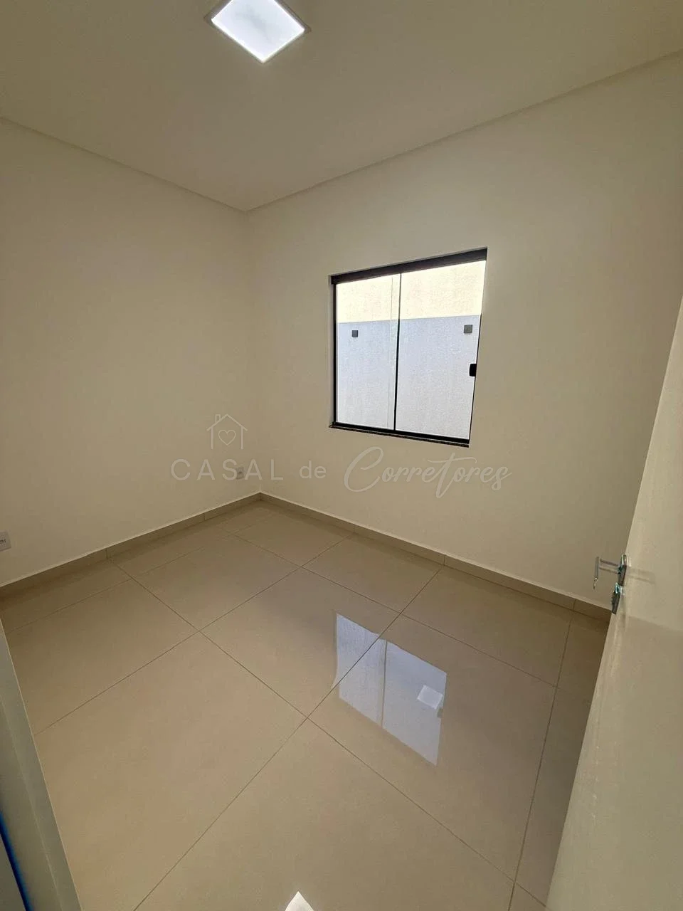 Casa Linda no Bairro Tropical