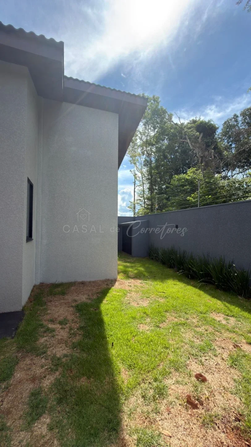 Casa Alto Padrão no Tropical.