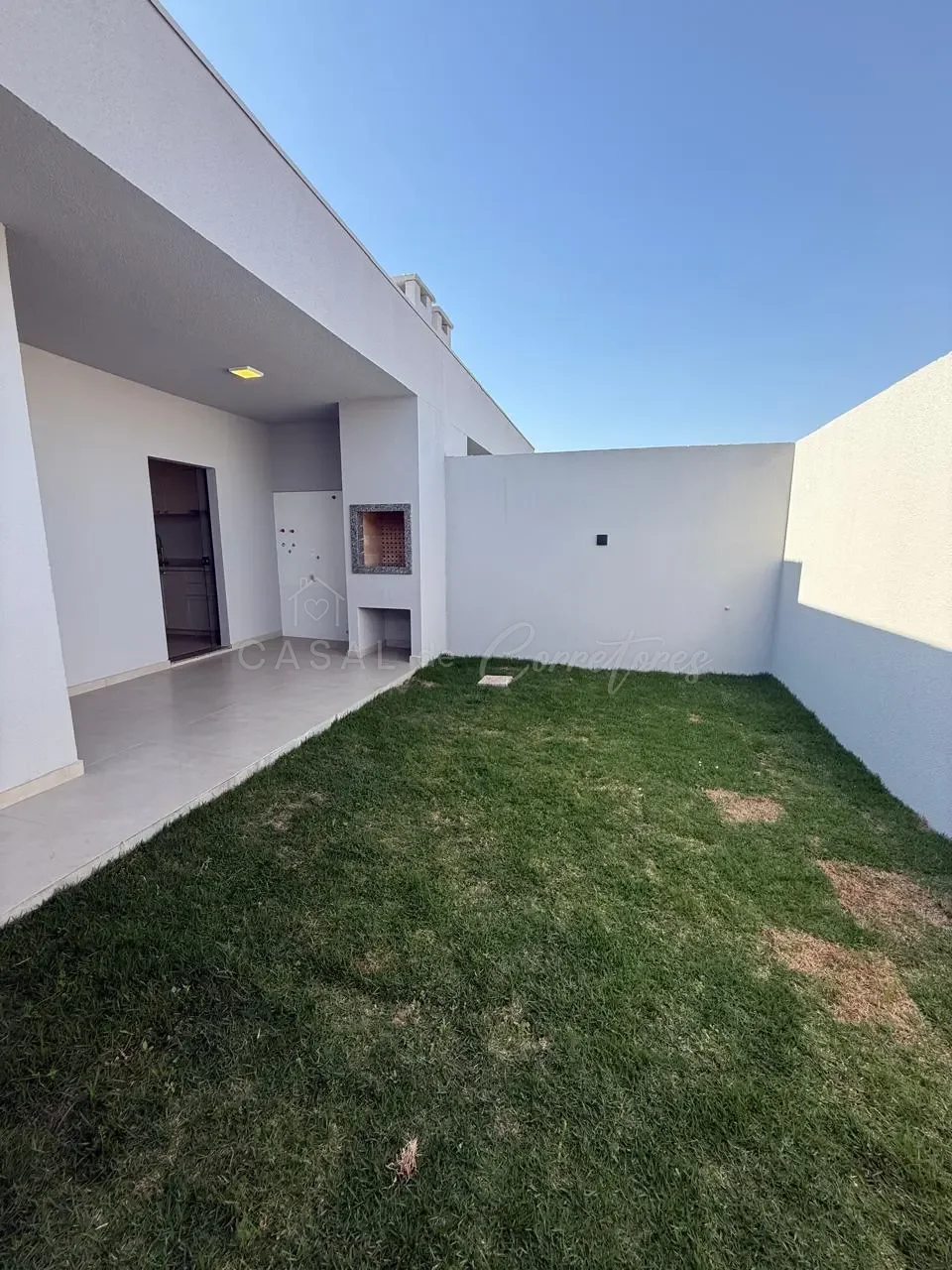 Casa no Recanto Tropical  Semi Mobilada