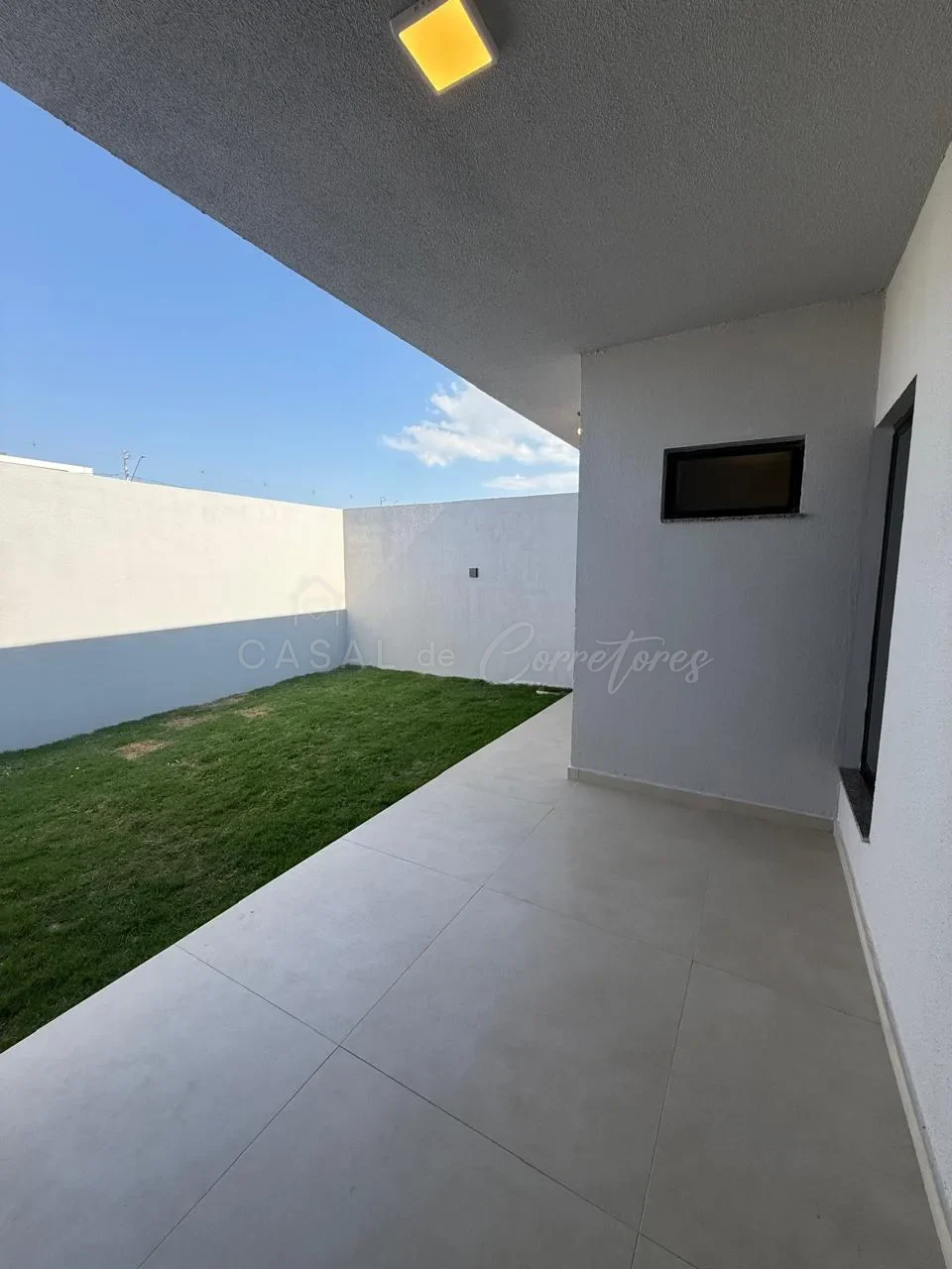 Casa no Recanto Tropical  Semi Mobilada