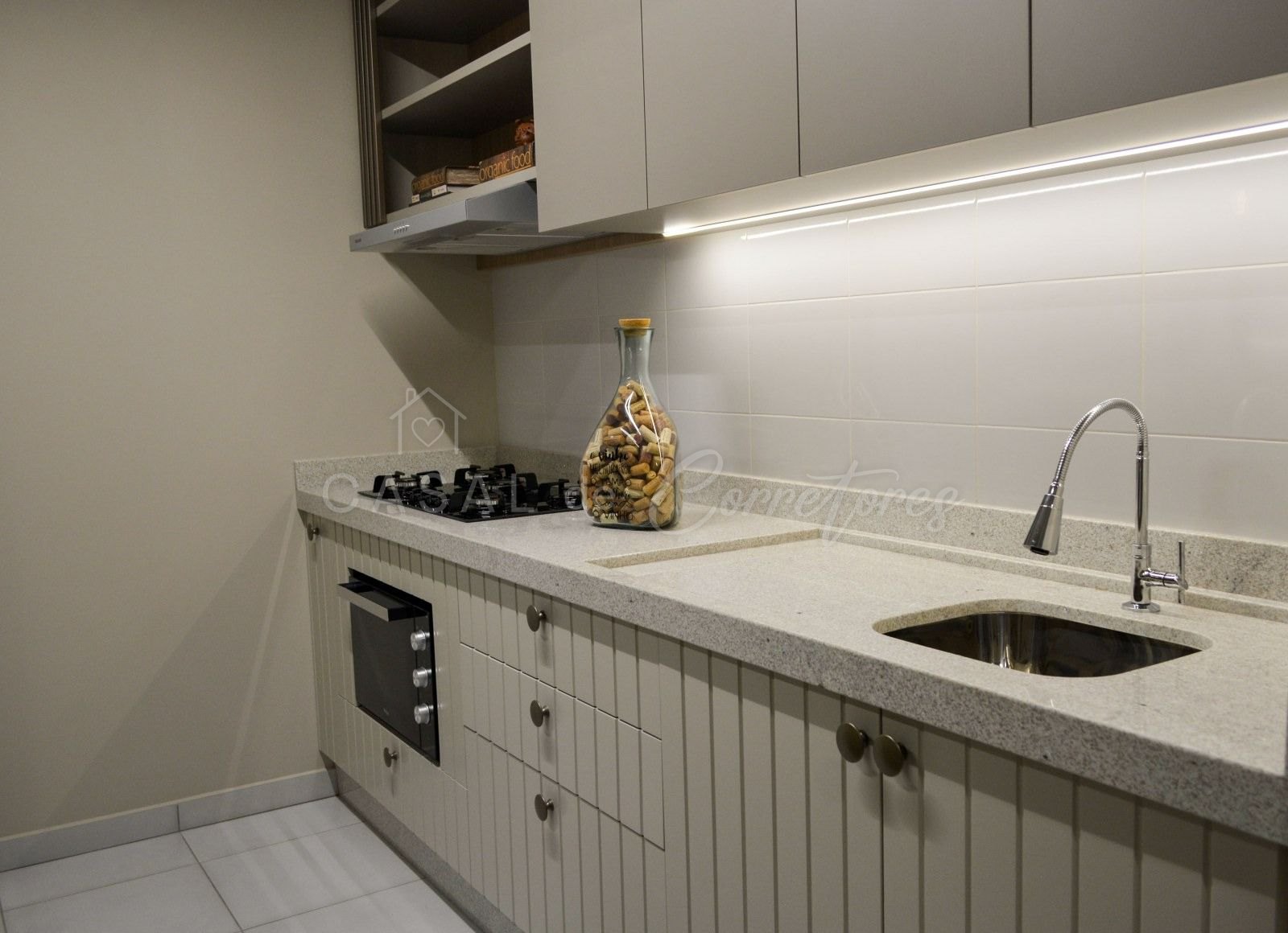 Apartamento térreo mobiliado e decorado