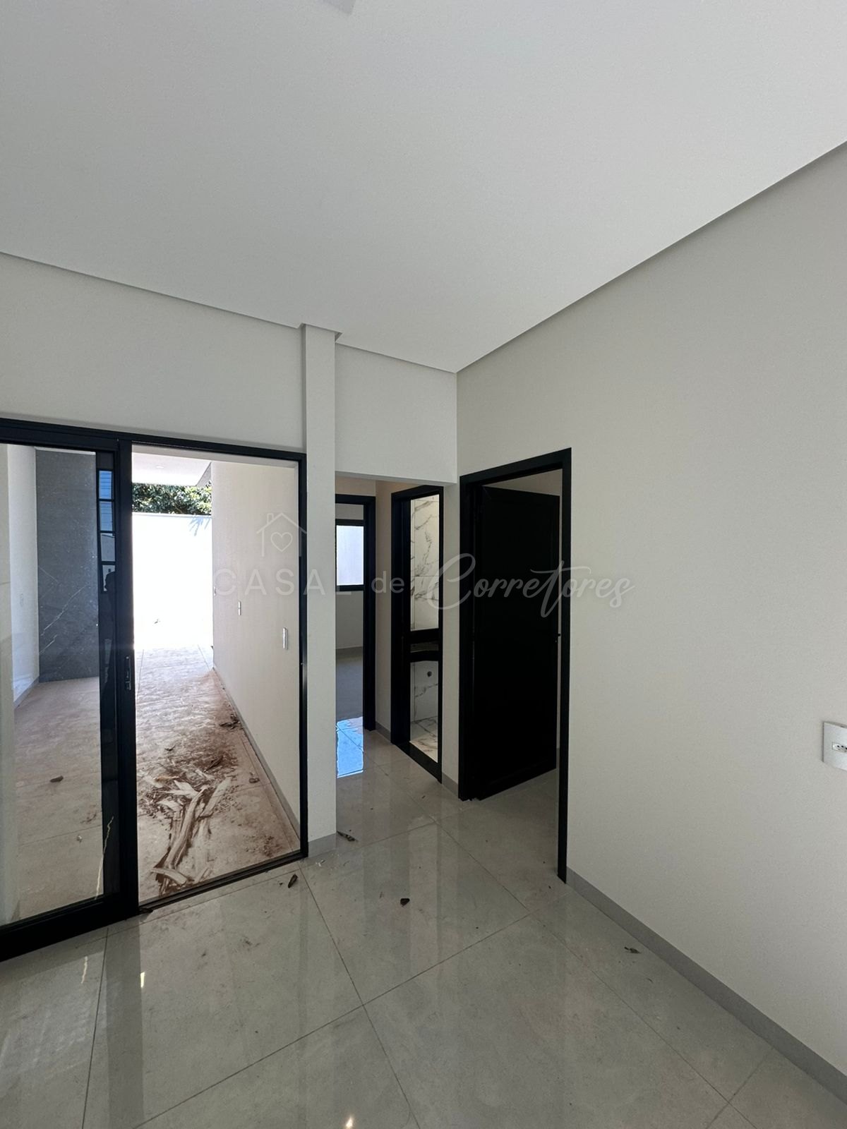 Casa em Santa Felicidade — Acabamento Impecável