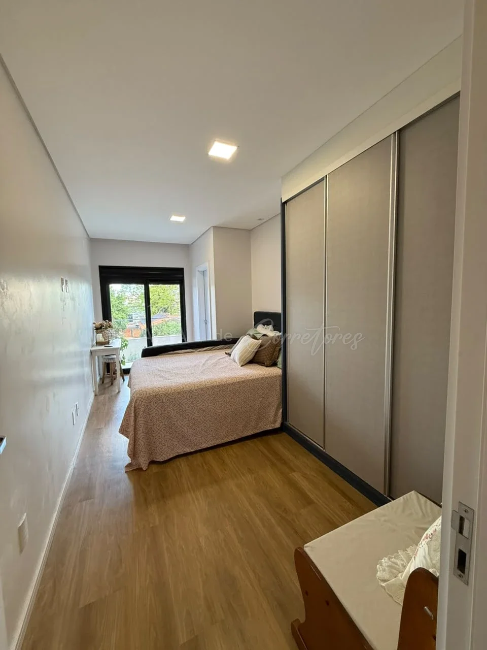 Sobrado Mobiliado Bairro Canadá