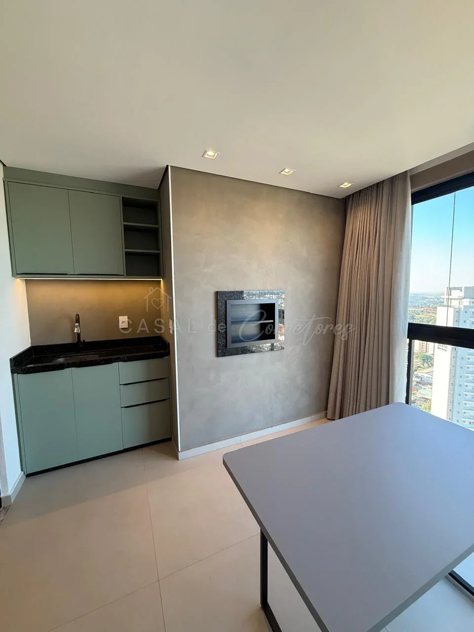 Apartamento de Alto Padrão para Locação no Edificio Francisco Henrique Renz.