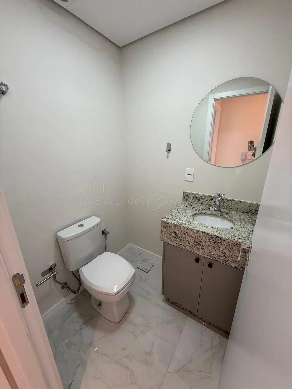 Apartamento de Alto Padrão para Locação no Edificio Francisco Henrique Renz.