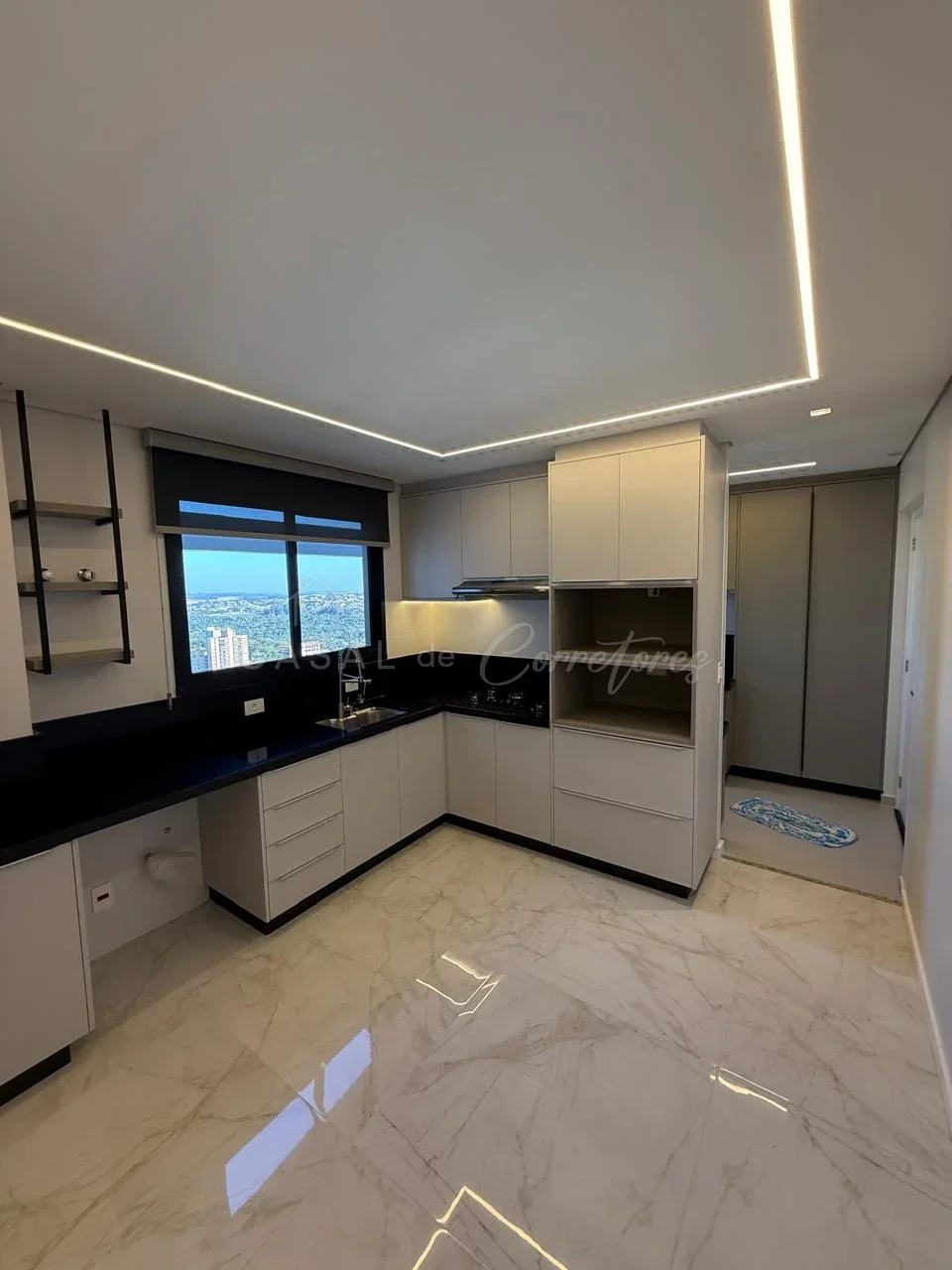 Apartamento de Alto Padrão para Locação no Edificio Francisco Henrique Renz.