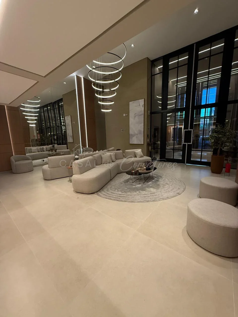 Apartamento de Alto Padrão para Locação no Edificio Francisco Henrique Renz.