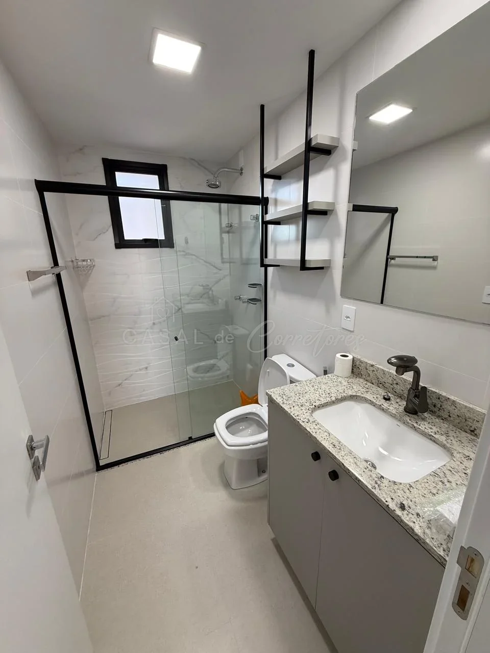 Apartamento de Alto Padrão para Locação no Edificio Francisco Henrique Renz.