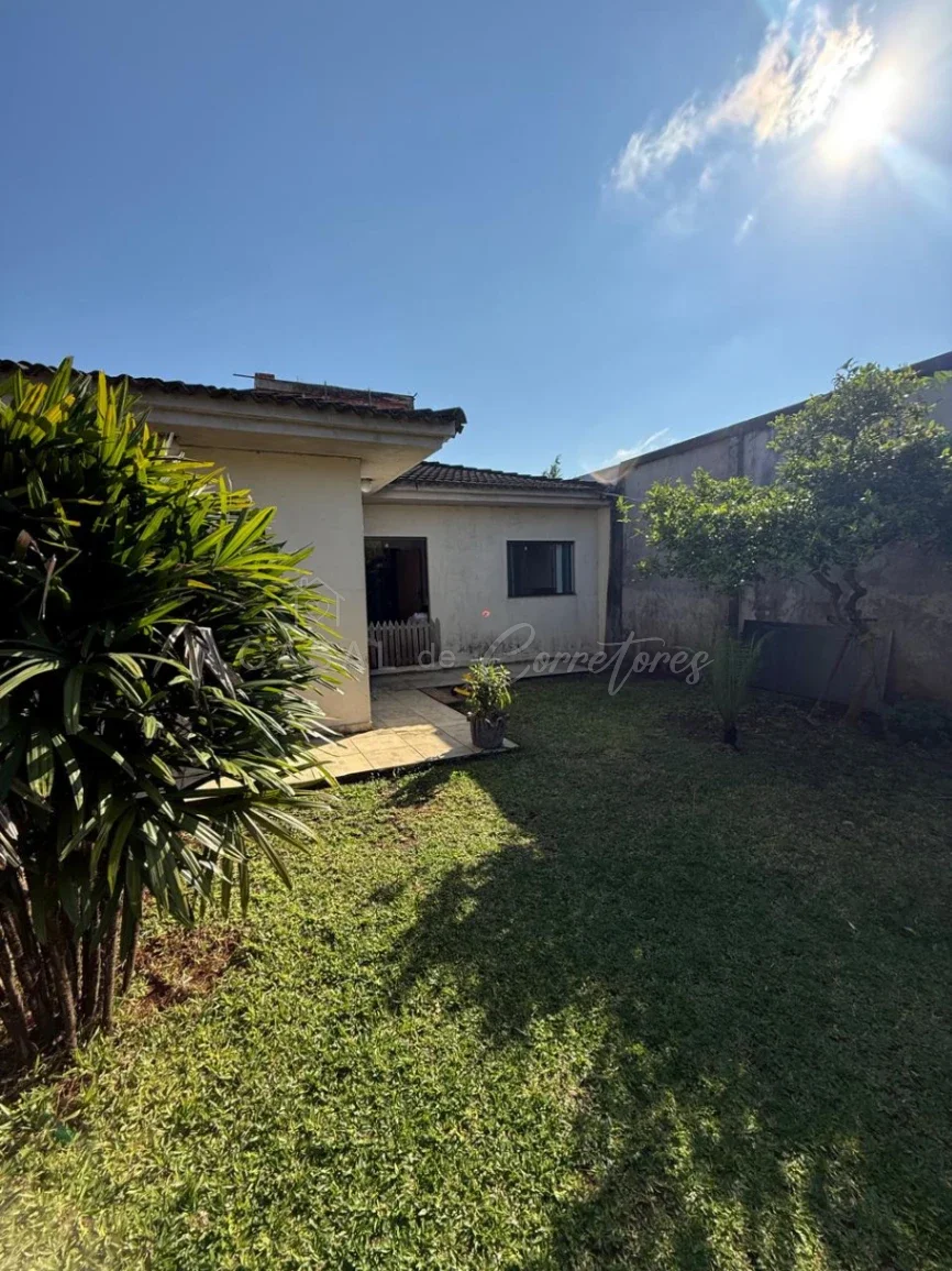 Imóvel para Moradia e Investimento com Múltiplas Fontes de Renda