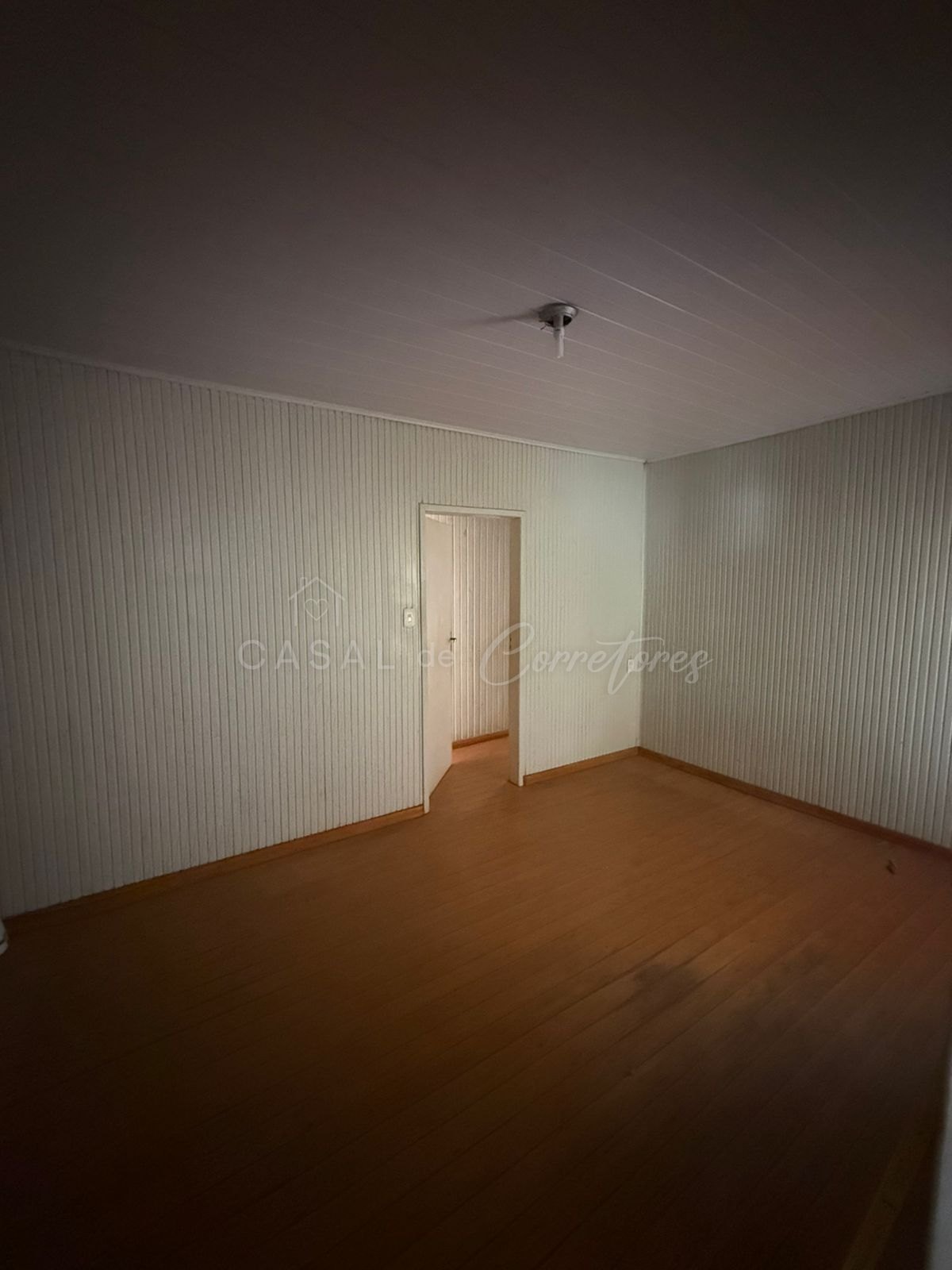 Terreno com duas casas no Neva