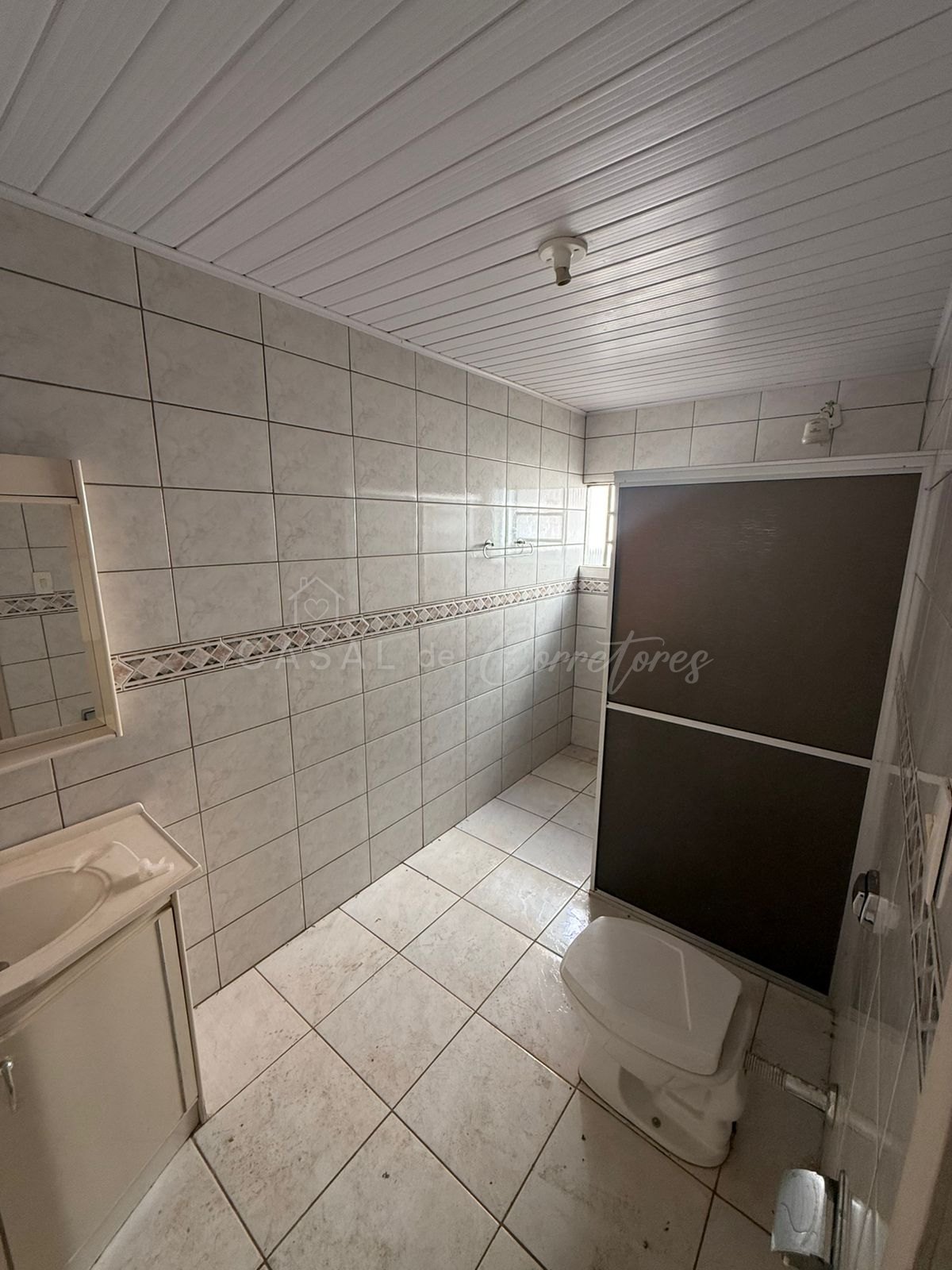 Terreno com duas casas no Neva